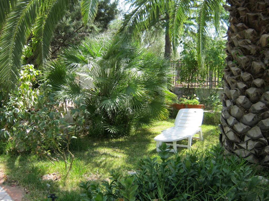 Villa Antonio Calderisi เวียสเต ภายนอก รูปภาพ